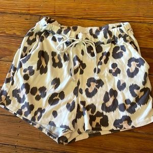 BiBi Leopard Shorts